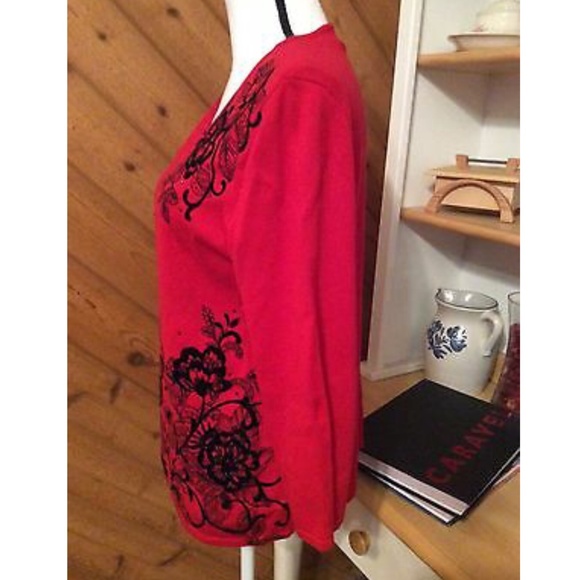 Alfred Dunner RED Black Floral details SWEATER S - Picture 5 of 7